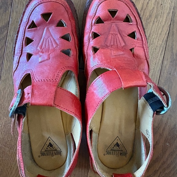 John Fluevog Red Leather Cut Out Mary Jane Shoes - Picture 2 of 5